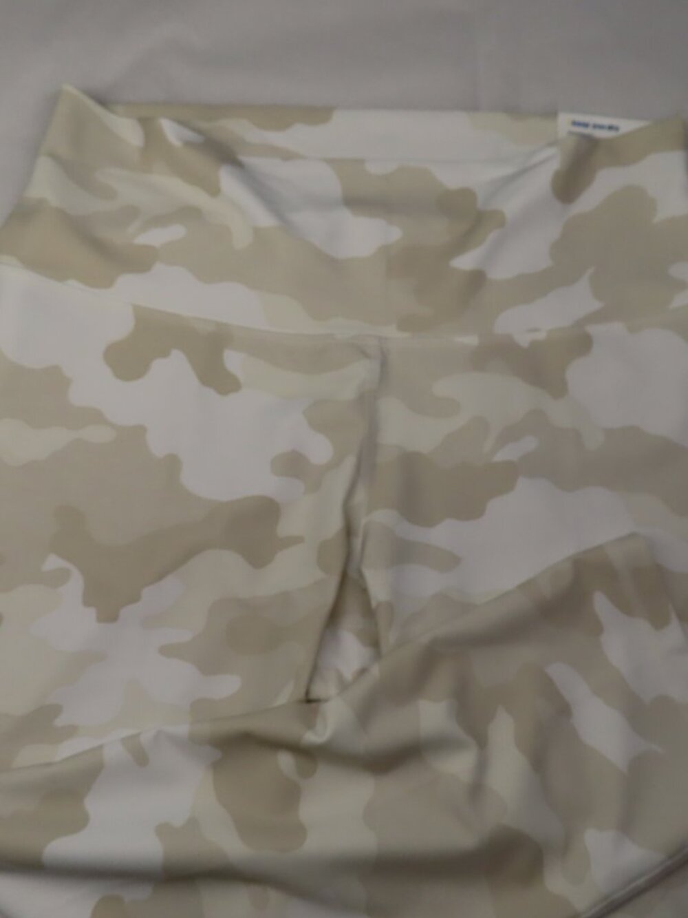 Old Navy Camo High-Waisted PowerSoft Crop Leggings Athleisure Yoga Running Large